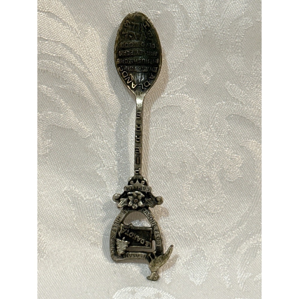 vintage South Dakota souvenir spoon pewter Gish Mount Rushmore, the Badlands